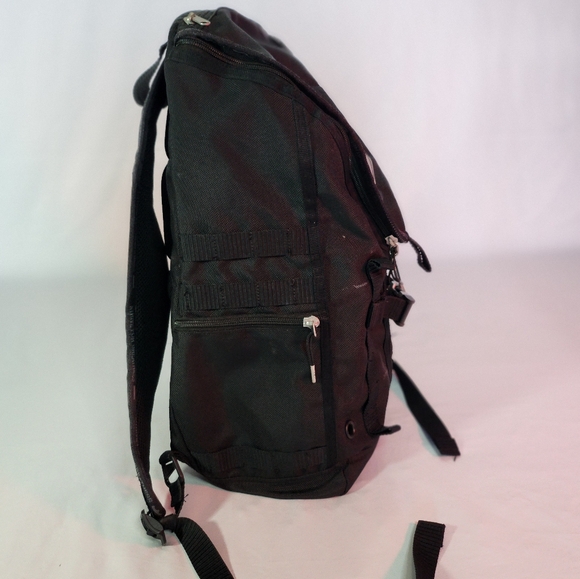 Lebron 'Strive For Greatness' Backpack - Picture 4 of 8